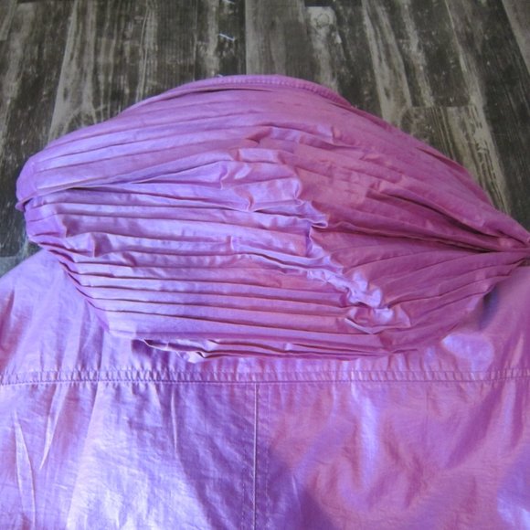 NWT Pleated Hood Water/Wind Resistant Jacket - Picture 8 of 8